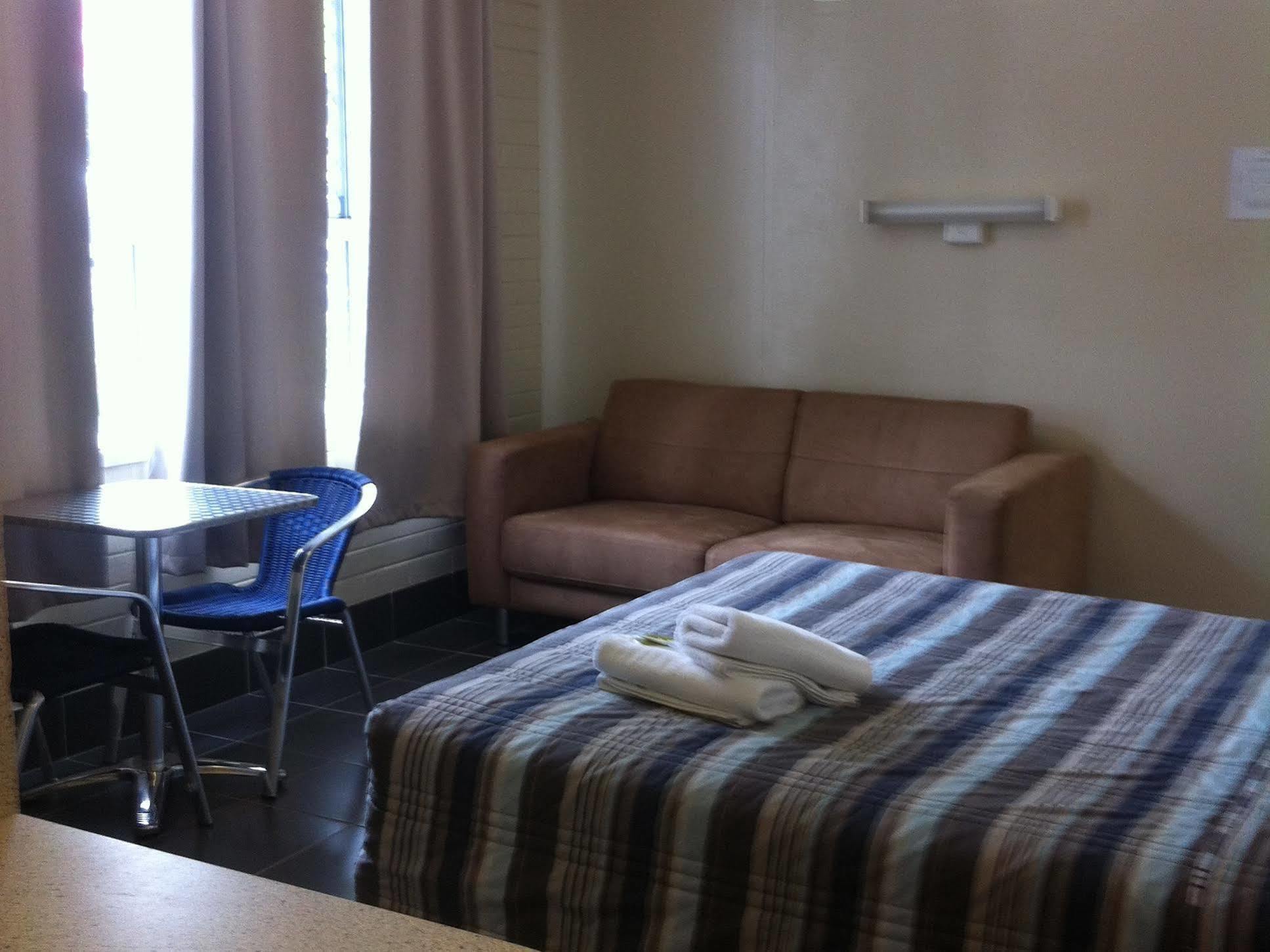 Yeppoon Surfside Motel Dış mekan fotoğraf
